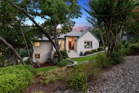 106 Nakoma Drive