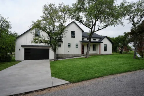 48 Acacia Drive