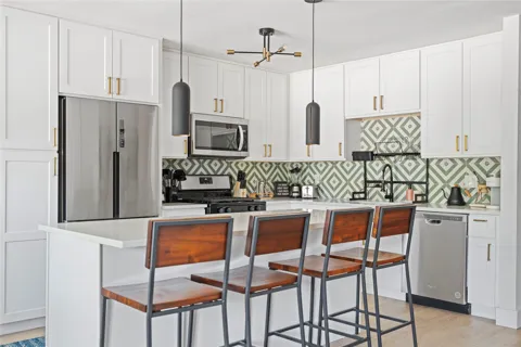 1213 Lily Terrace