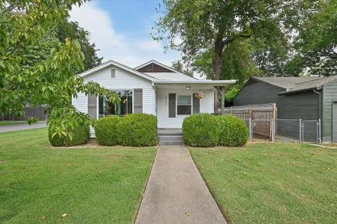 1103 E 39th Street