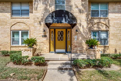 5811 Sandhurst Lane #A