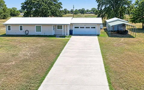 3085 W FM 2975