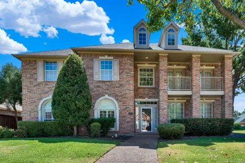 4020 MAYFLOWER LANE