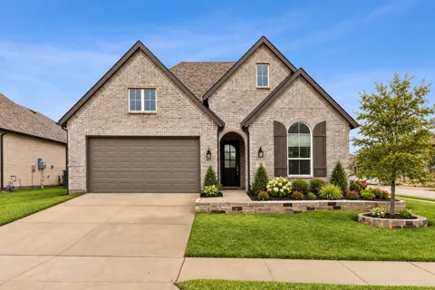 1104 Holcombe Drive