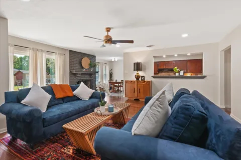 617 Mimosa Drive