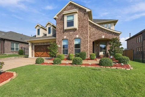 1515 Eminence Lane