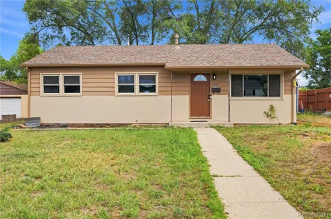 2818 Merry Lane