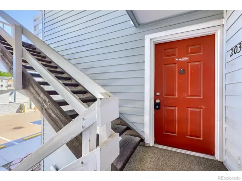 7395 E Eastman Avenue #203