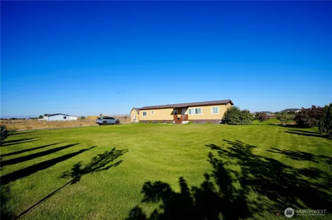 3968 7.8 ROAD NE