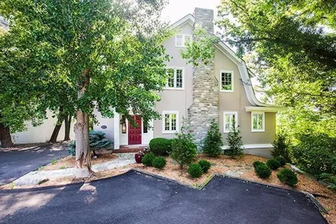 2035 Calvin Cliff Lane