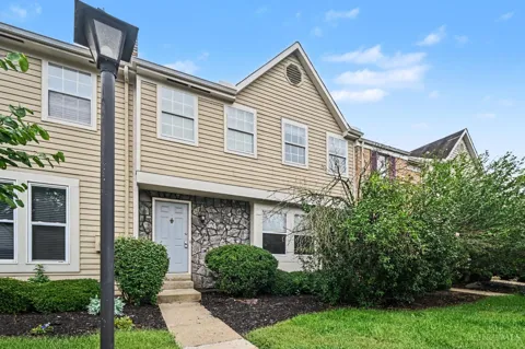 1024 Stratford Court