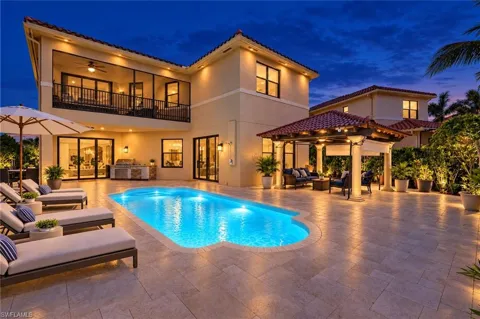 2759 Cinnamon Bay Circle