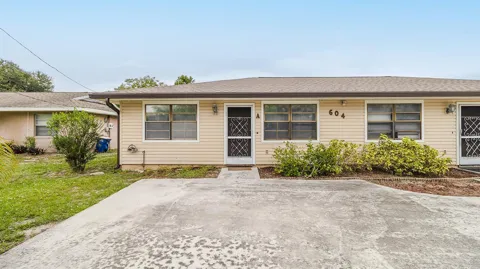 604 ROSELYN AVENUE #A
