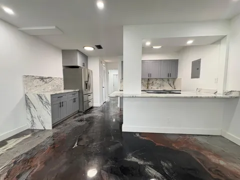 739 NE 13TH COURT #2