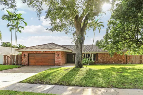 100 SW 15th Court