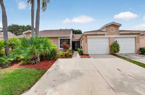 8224 SUMMERBREEZE LANE