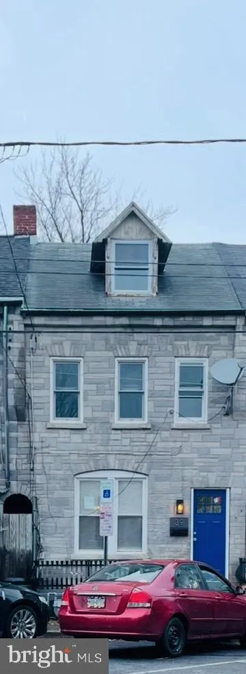 39 S NEW DORWART STREET
