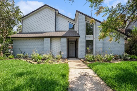 2283 Woodland Springs Street