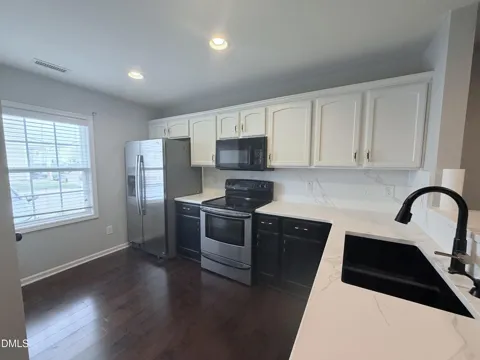 1903 Serenade Circle