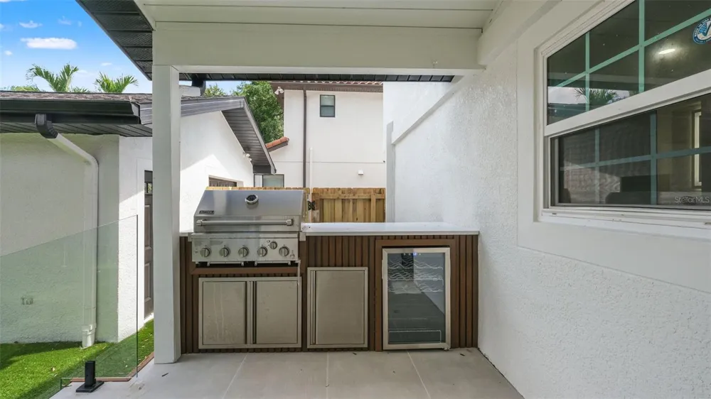 3415 W BARCELONA STREET Tampa, FL 33629
