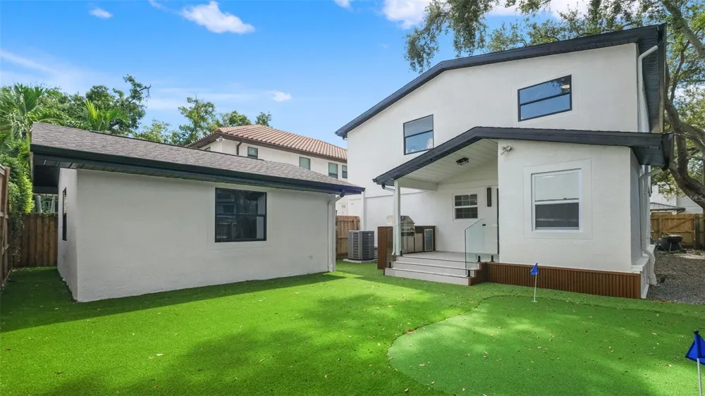 3415 W BARCELONA STREET Tampa, FL 33629