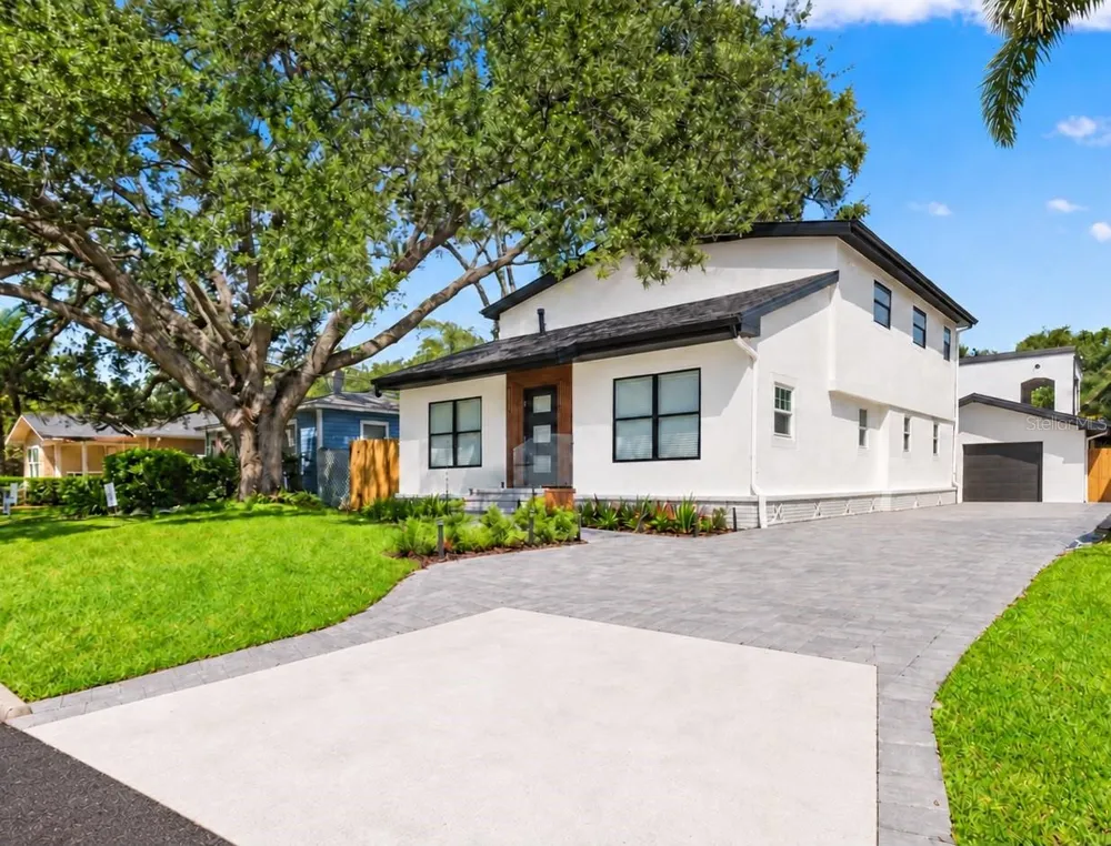3415 W BARCELONA STREET Tampa, FL 33629