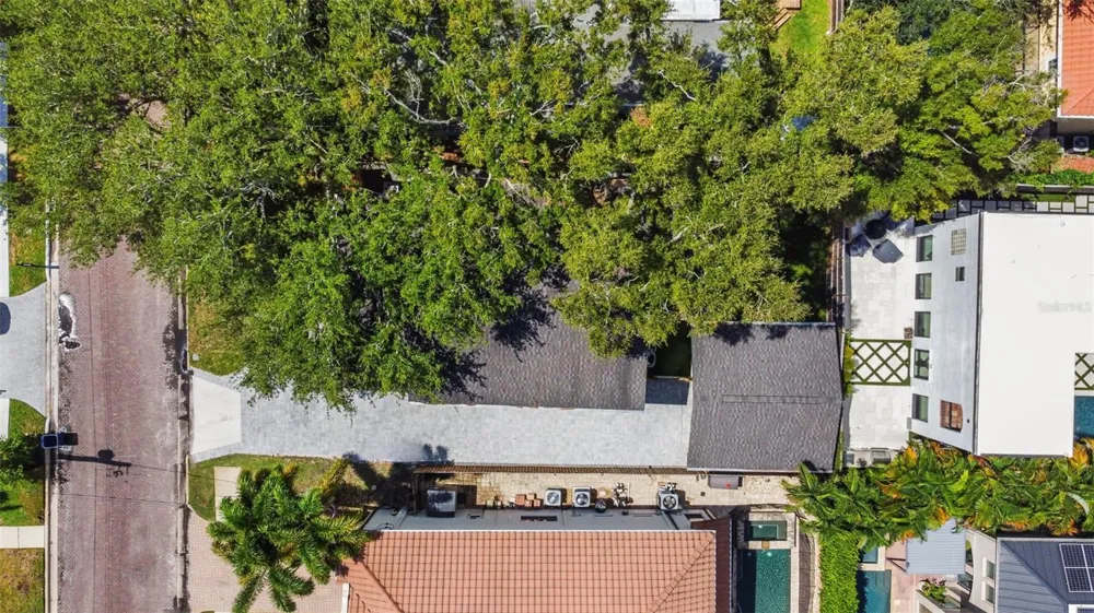 3415 W BARCELONA STREET Tampa, FL 33629