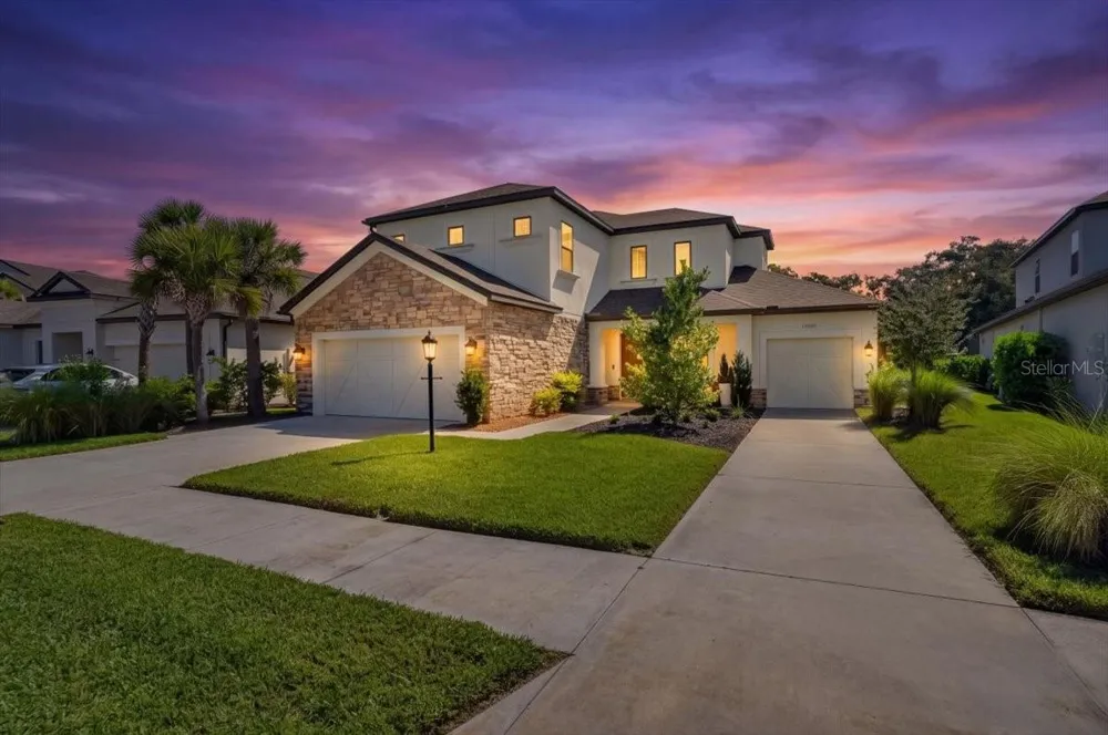 10203 MILKY WAY CIRCLE Sarasota, FL 34241