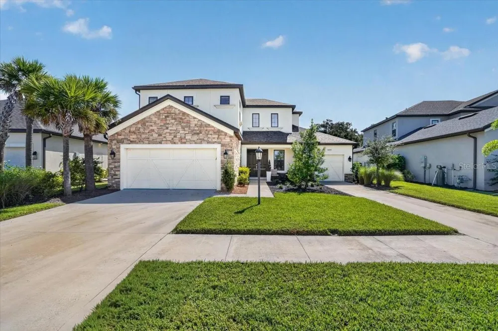 10203 MILKY WAY CIRCLE Sarasota, FL 34241