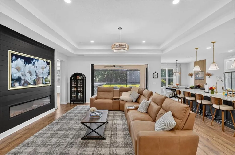 10203 MILKY WAY CIRCLE Sarasota, FL 34241