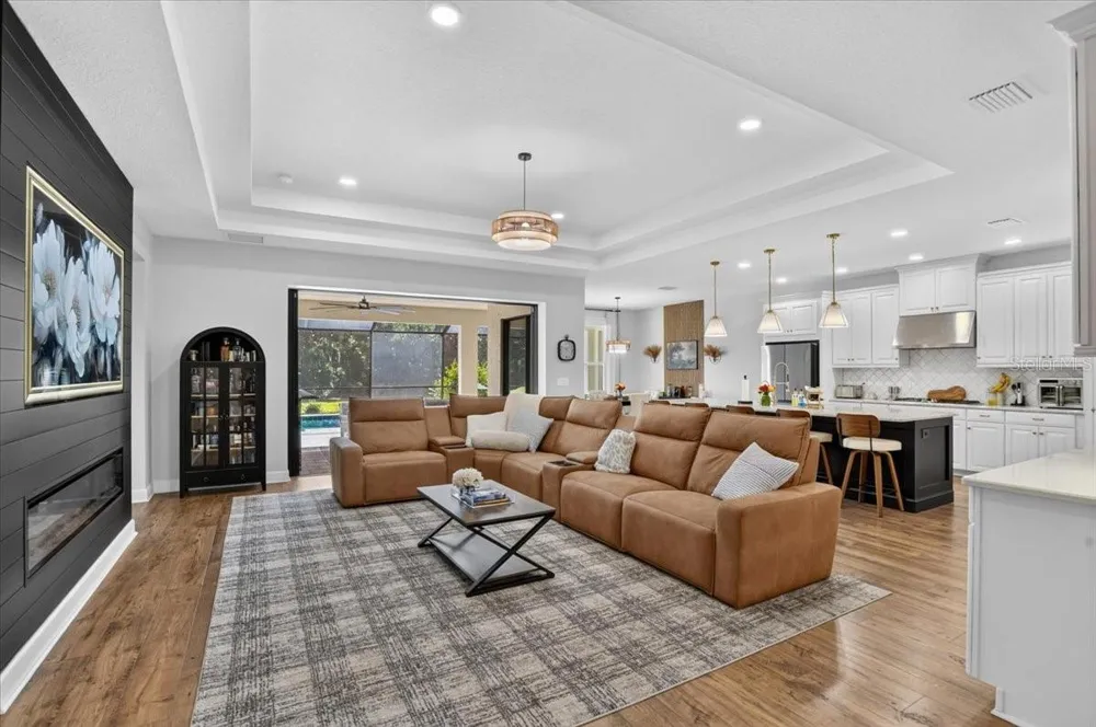 10203 MILKY WAY CIRCLE Sarasota, FL 34241