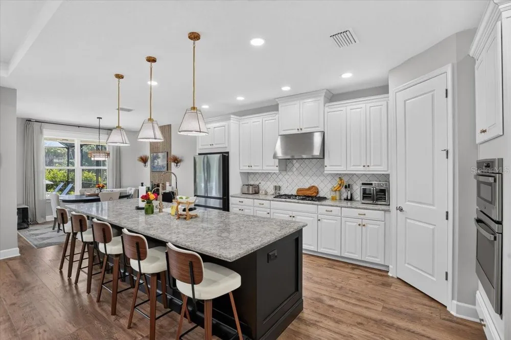 10203 MILKY WAY CIRCLE Sarasota, FL 34241