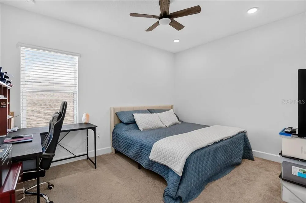 10203 MILKY WAY CIRCLE Sarasota, FL 34241