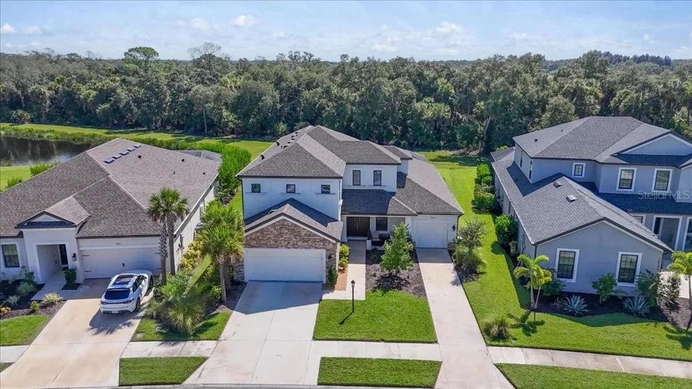 10203 MILKY WAY CIRCLE Sarasota, FL 34241