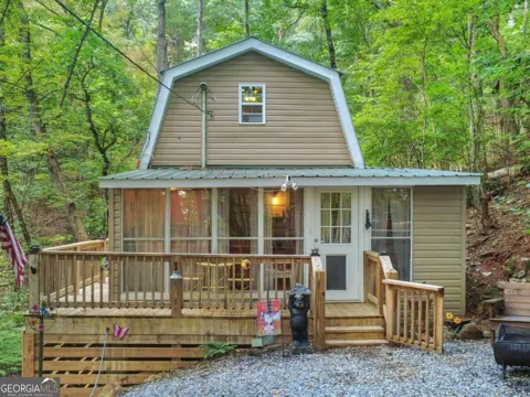 87 Garden LN