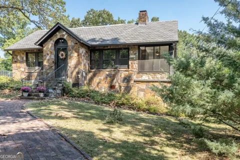 20 Lindberg DR NE