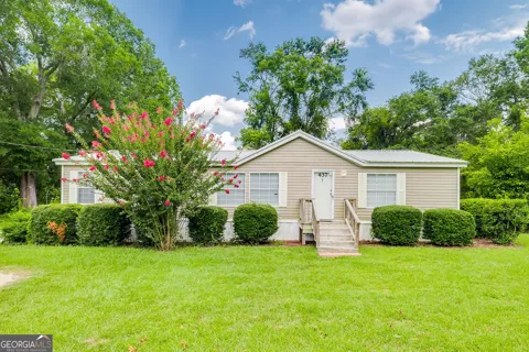 437 Burkhalter CIR