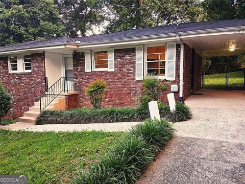 1915 Wee Kirk RD SE