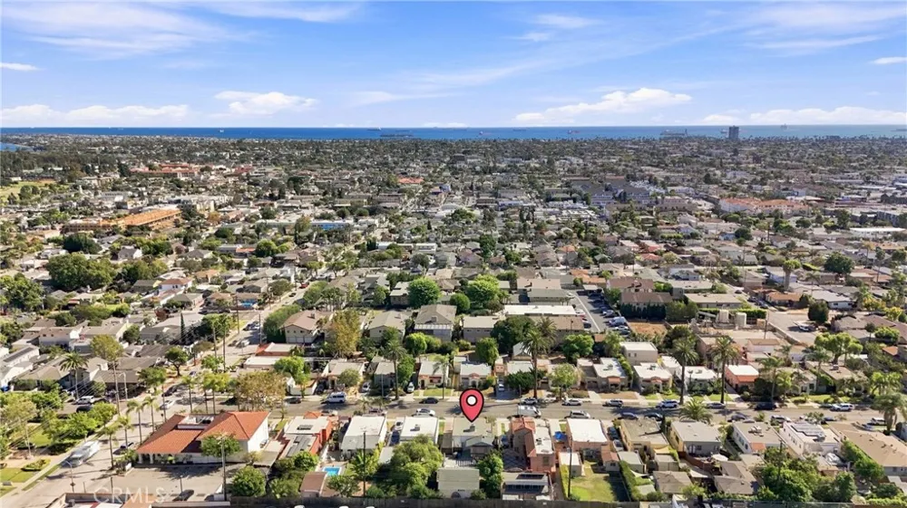 3855 E Wilton Long Beach, CA 90804