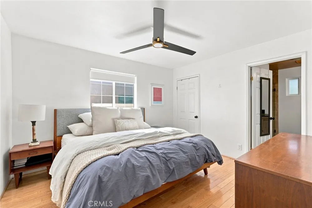 3855 E Wilton Long Beach, CA 90804