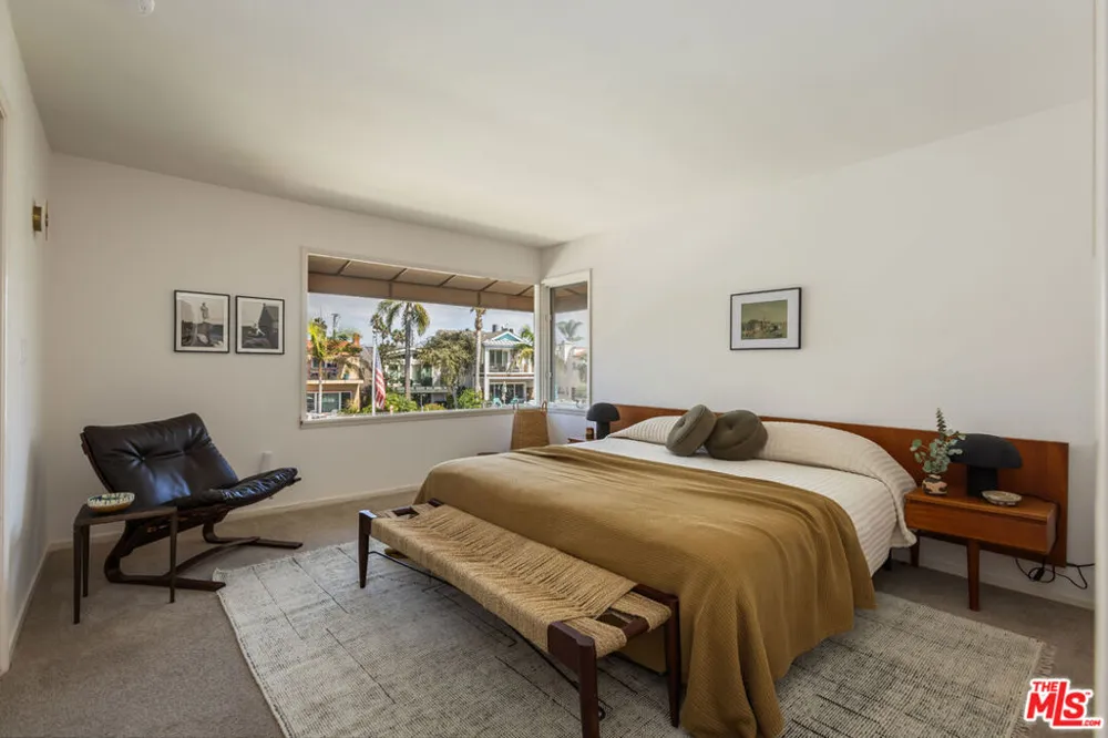 104 Rivo Alto Canal Long Beach, CA 90803