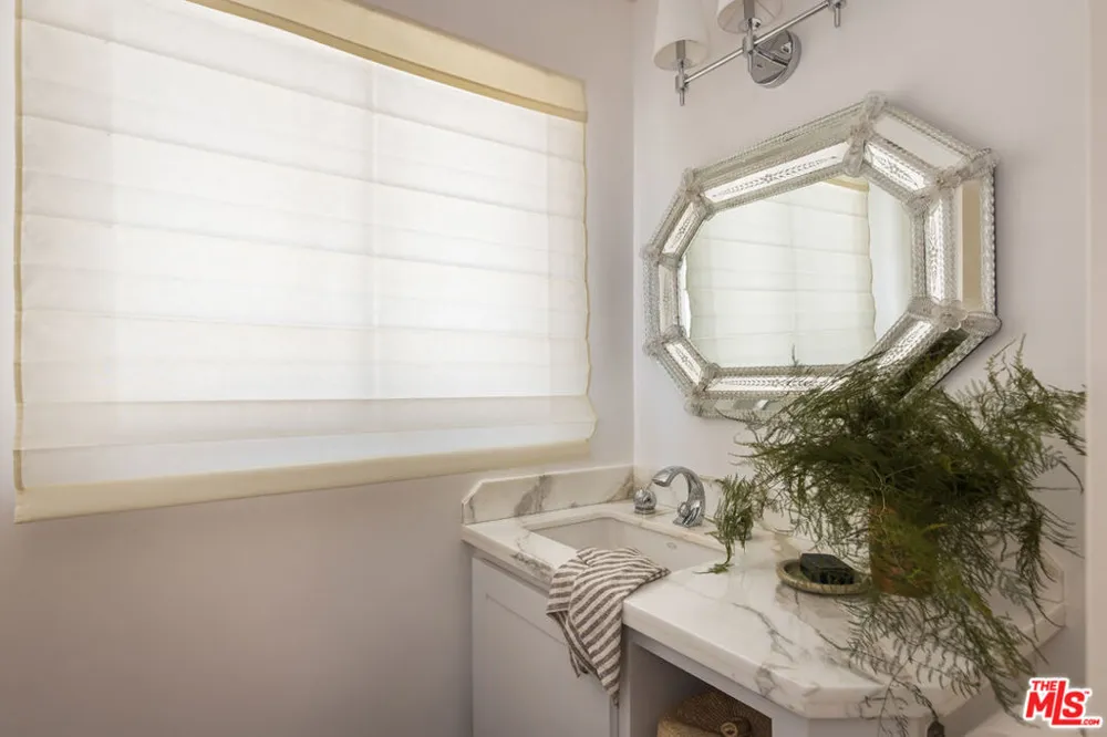104 Rivo Alto Canal Long Beach, CA 90803