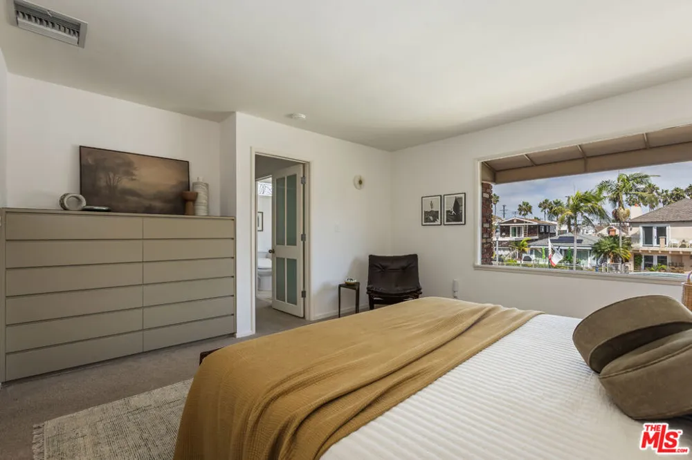 104 Rivo Alto Canal Long Beach, CA 90803