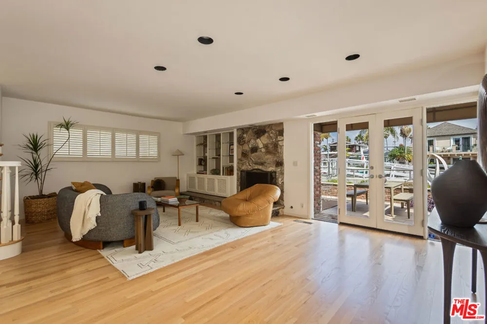 104 Rivo Alto Canal Long Beach, CA 90803