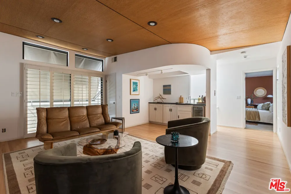 104 Rivo Alto Canal Long Beach, CA 90803