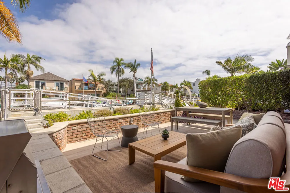 104 Rivo Alto Canal Long Beach, CA 90803