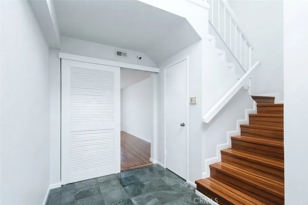 5440 Lindley Avenue #310 Encino, CA 91316