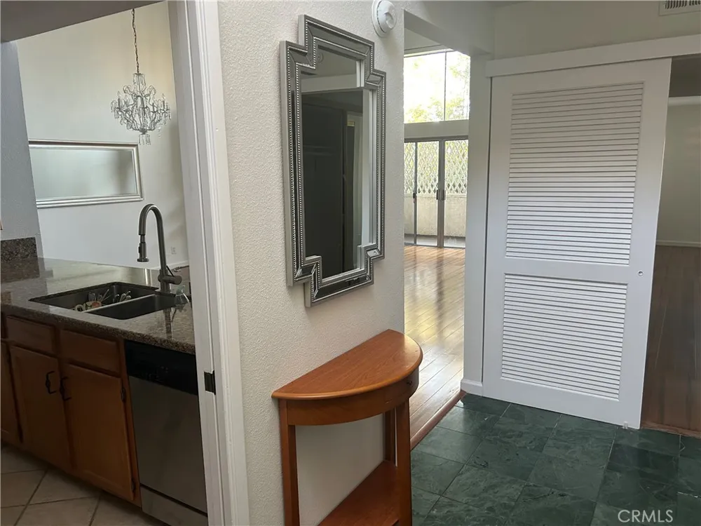 5440 Lindley Avenue #310 Encino, CA 91316