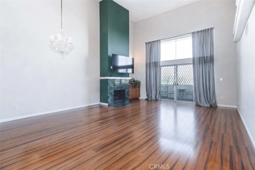 5440 Lindley Avenue #310 Encino, CA 91316