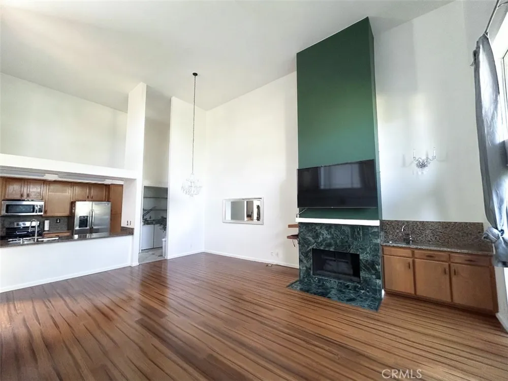 5440 Lindley Avenue #310 Encino, CA 91316